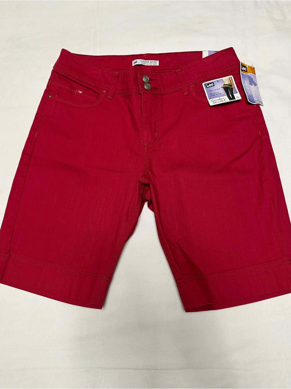 Lee Women’s Slender Secrets Flat Front Bermuda Shorts, Fuschia size 12